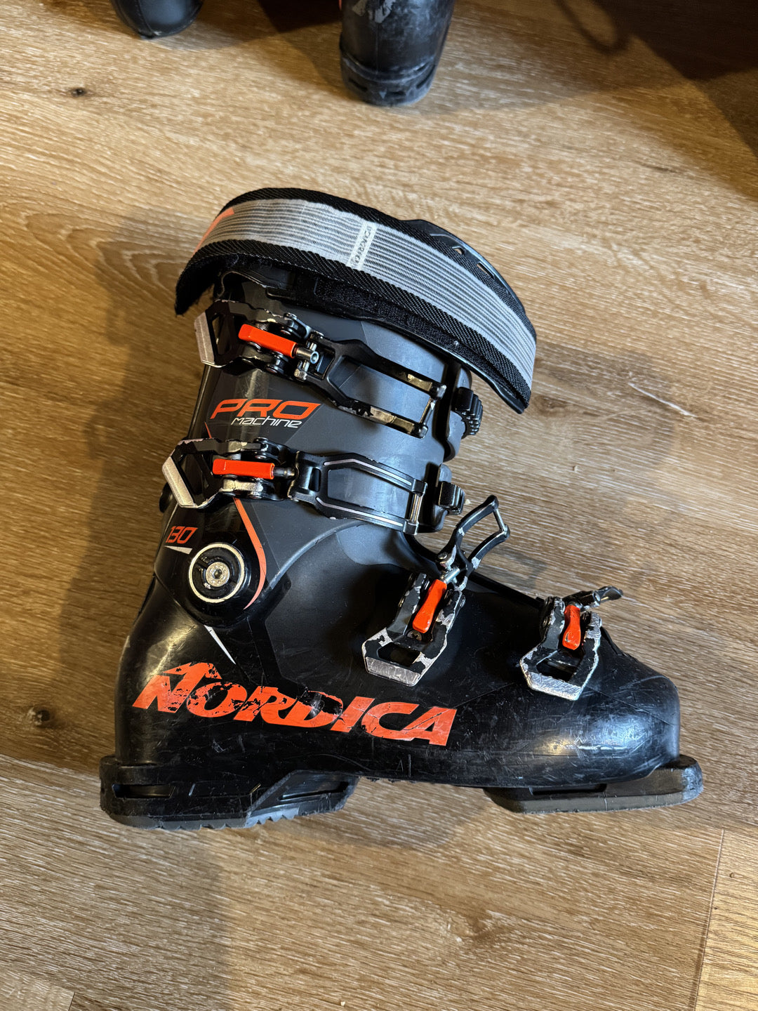 Scarpone sci Nordica Pro Machine 130 tg. 26.5 305mm usati