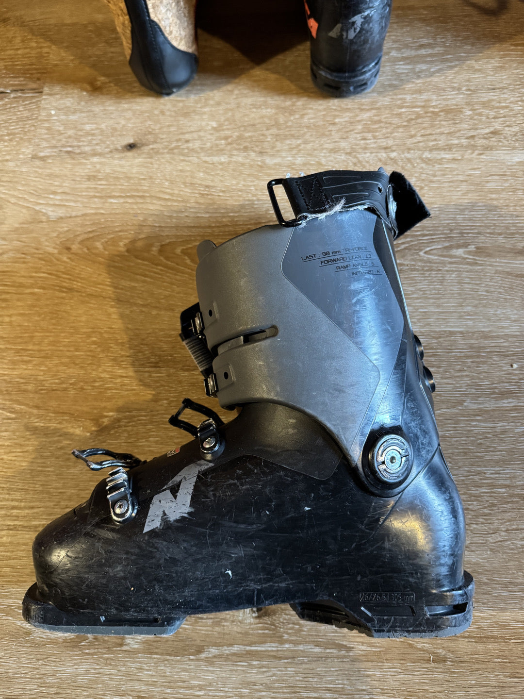 Scarpone sci Nordica Pro Machine 130 tg. 26.5 305mm usati