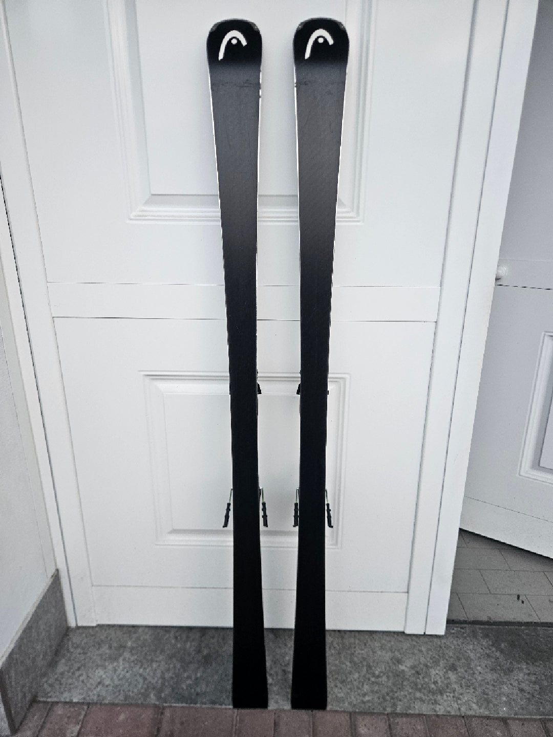 Sci Head Supershape e-Speed 177cm usati