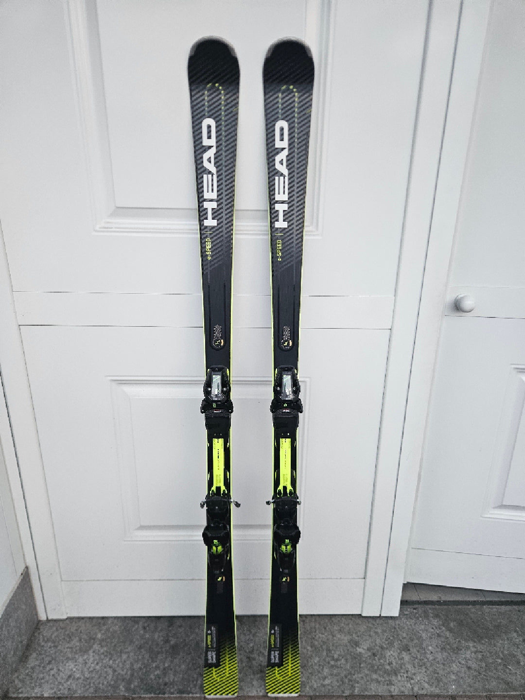 Sci Head Supershape e-Speed 177cm usati