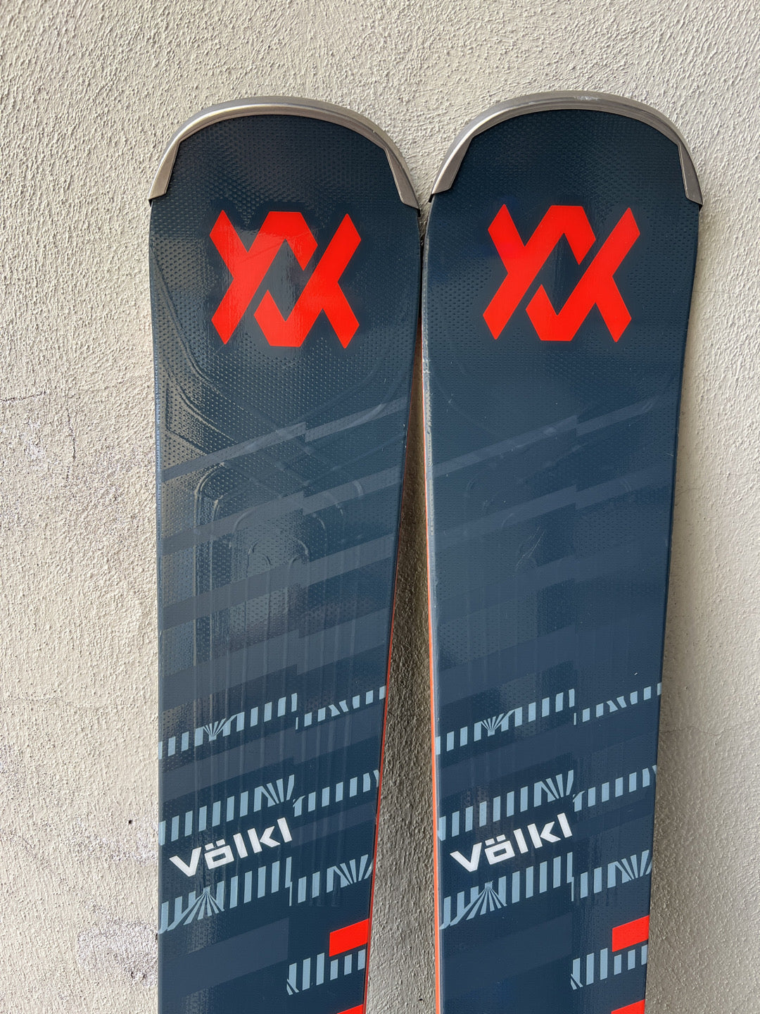 173cm sci Volkl Peregrine 72 Test r15.4 usati