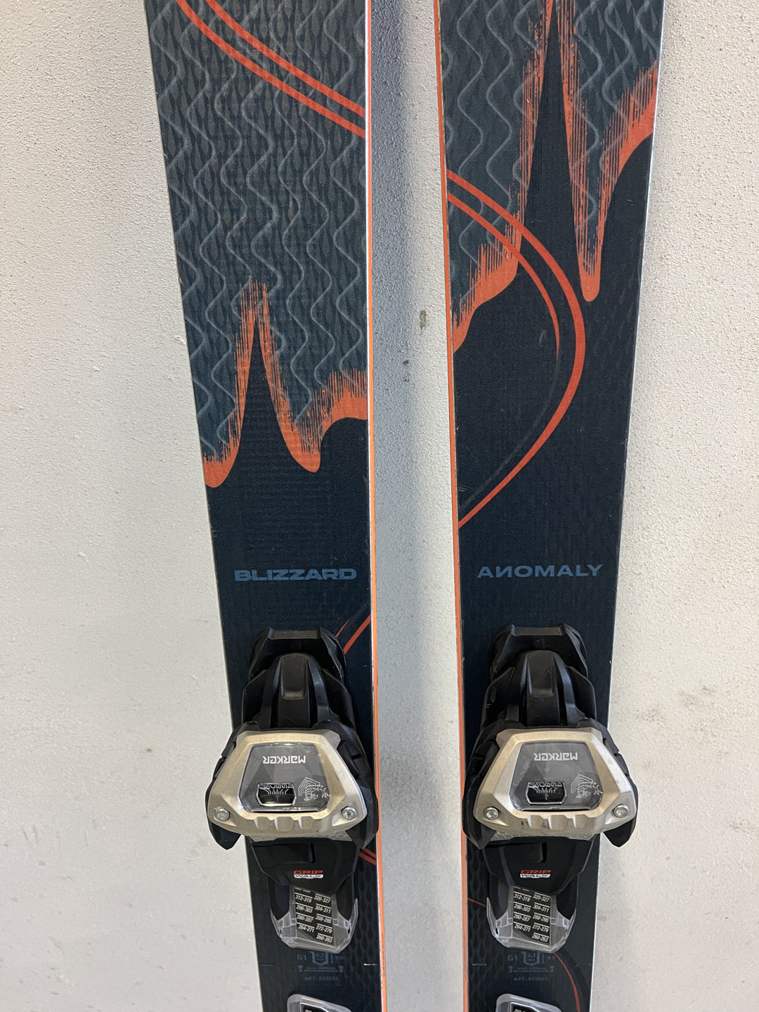182cm Sci freeride Blizzard Anomaly88 r18 usato N1