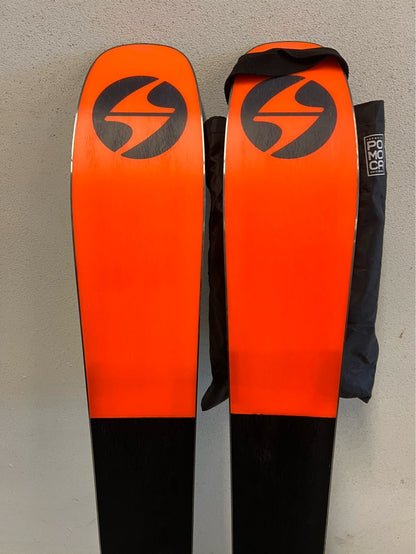 157cm Blizzard G085W Sci + attacchi + pelli