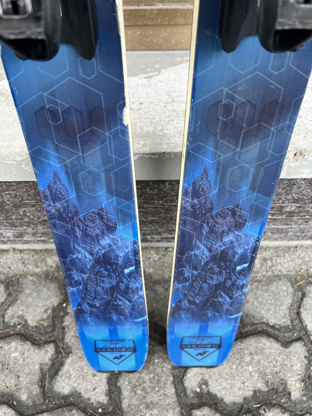 179cm Sci freeride Nordica Navigator85 r16.5 usato