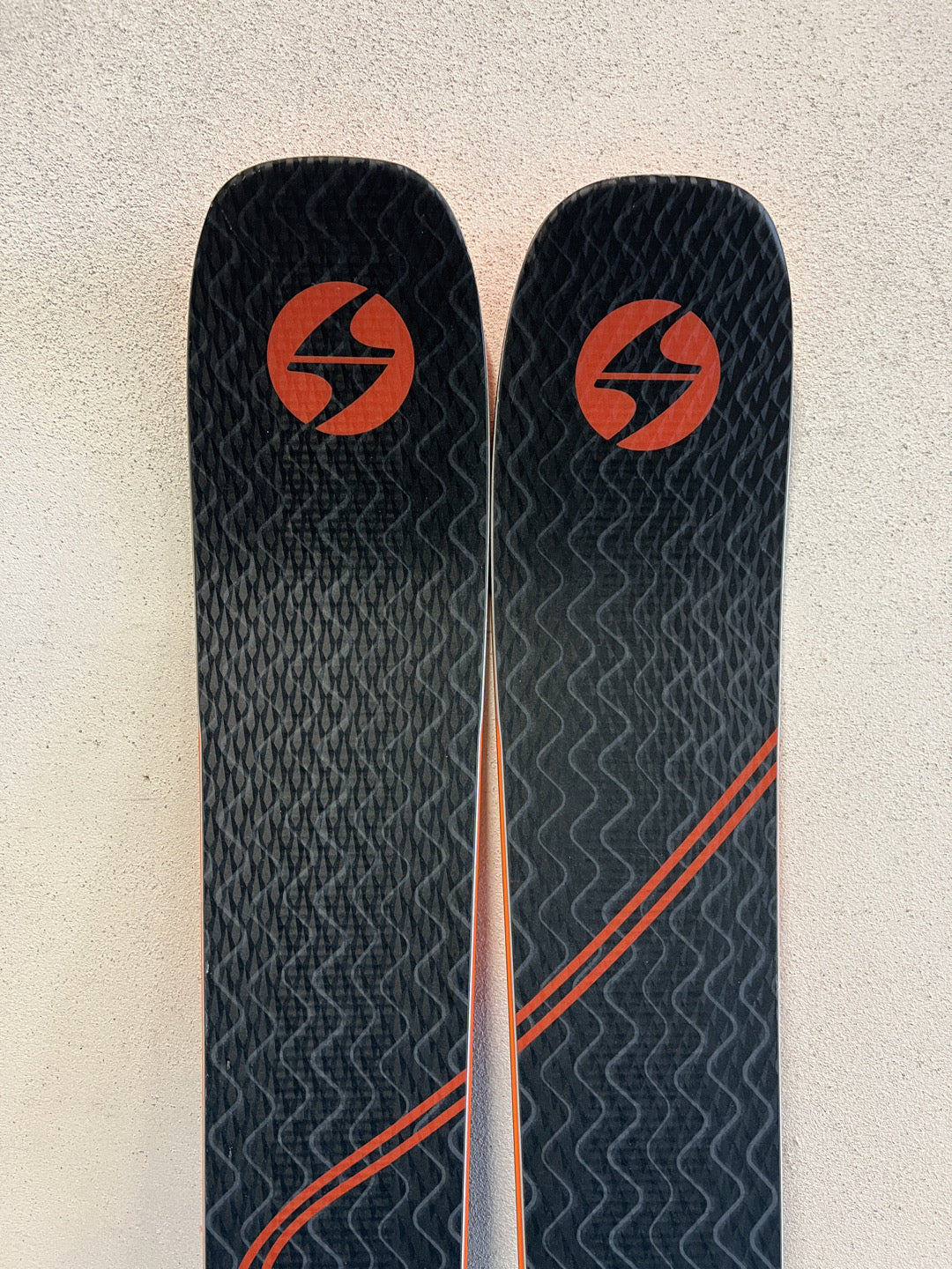 188cm Sci freeride Blizzard Anomaly88 r19 usato N1