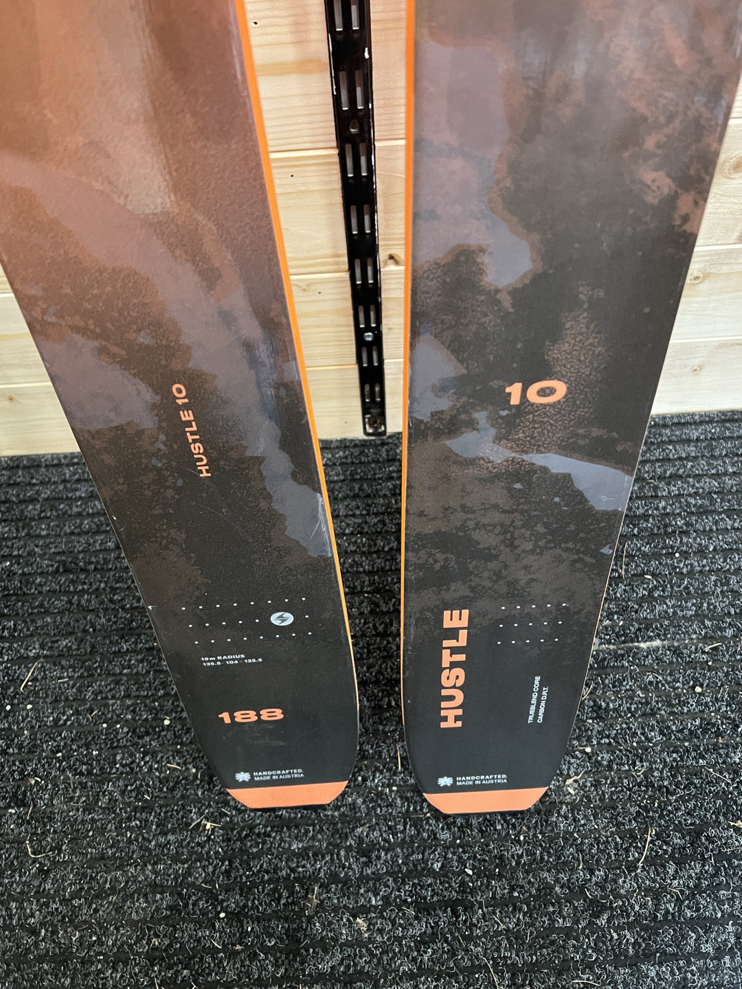 188cm Sci freeride Blizzard Hustle10 r19 usato N180