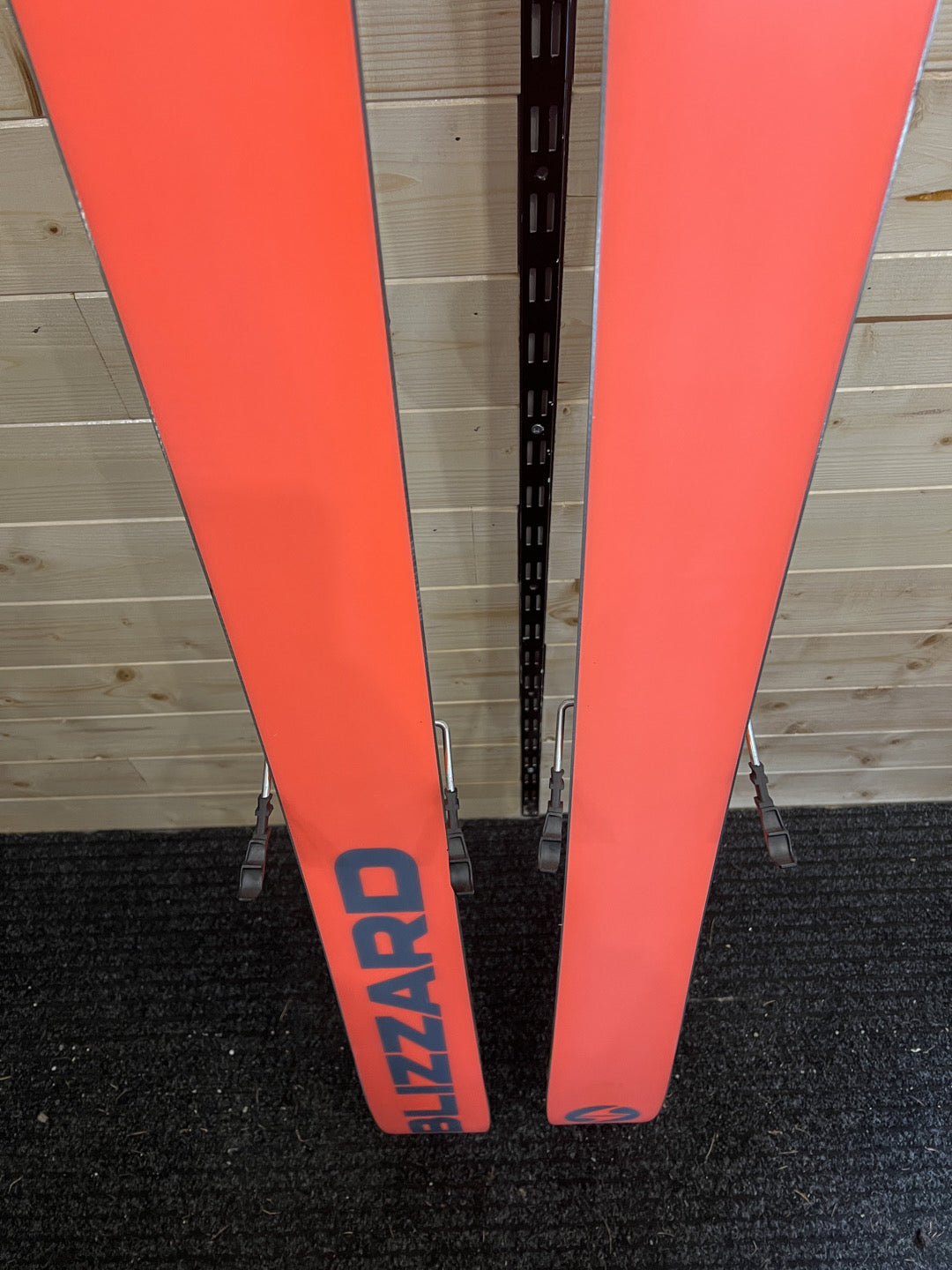 188cm Sci freeride Blizzard Hustle10 r19 usato N180