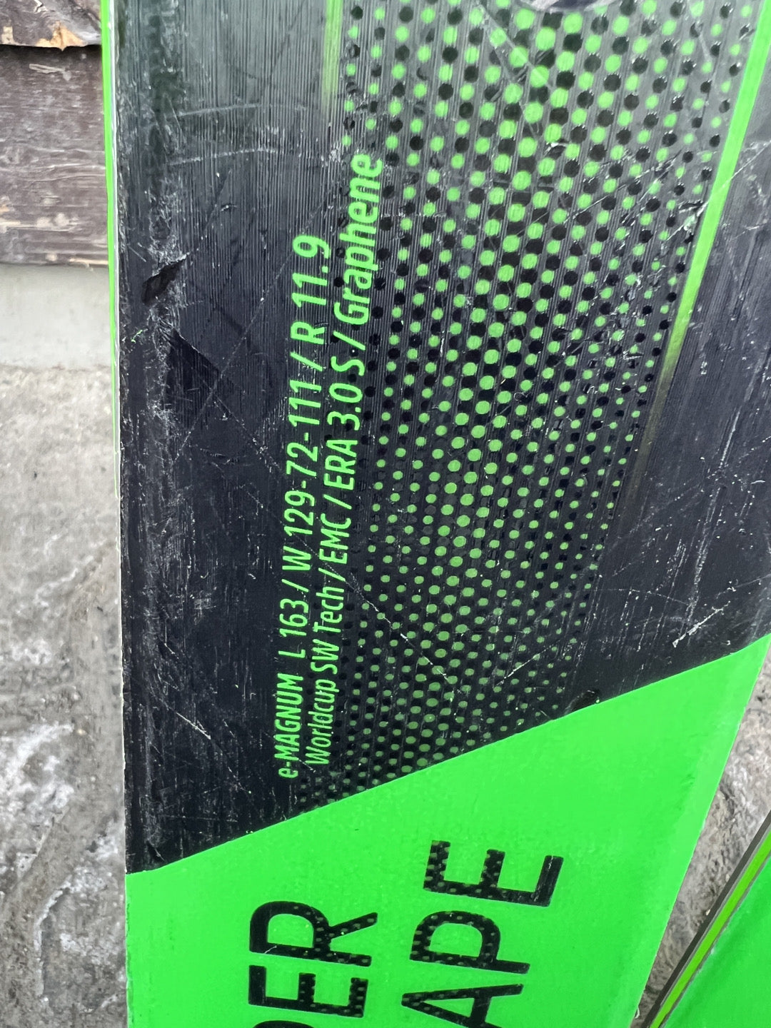 163cm sci Head Supershape e-Magnum r11.9 2023 usati