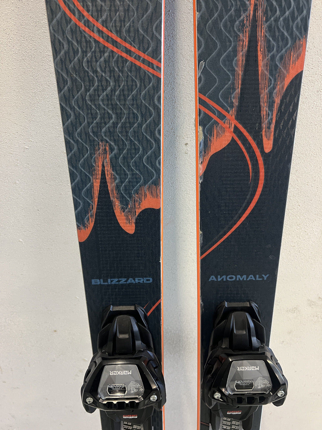 176cm Sci freeride Blizzard Anomaly 88 r16.5 usato