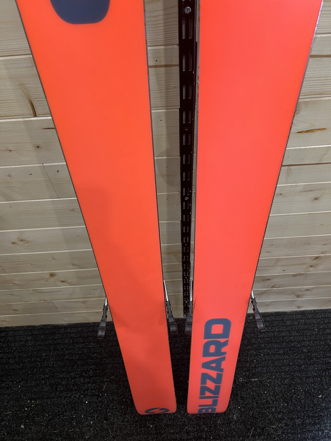 188cm Sci freeride Blizzard Hustle11 r21 usato N177