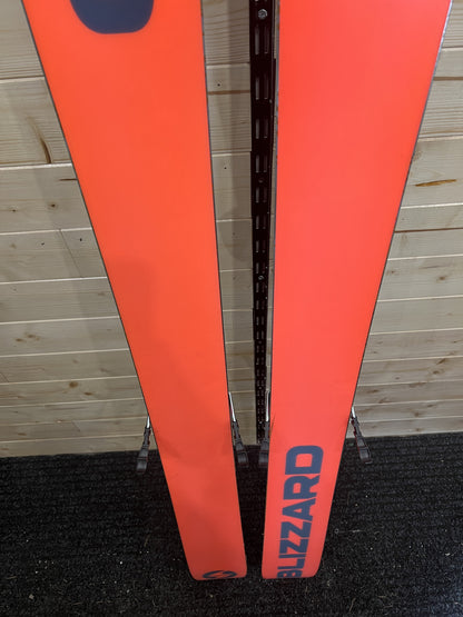 188cm Sci freeride Blizzard Hustle11 r21 usato N177