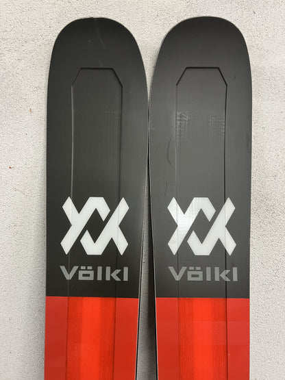 184cm Sci freeride Volkl Mantra M5 96 r21.2 usato