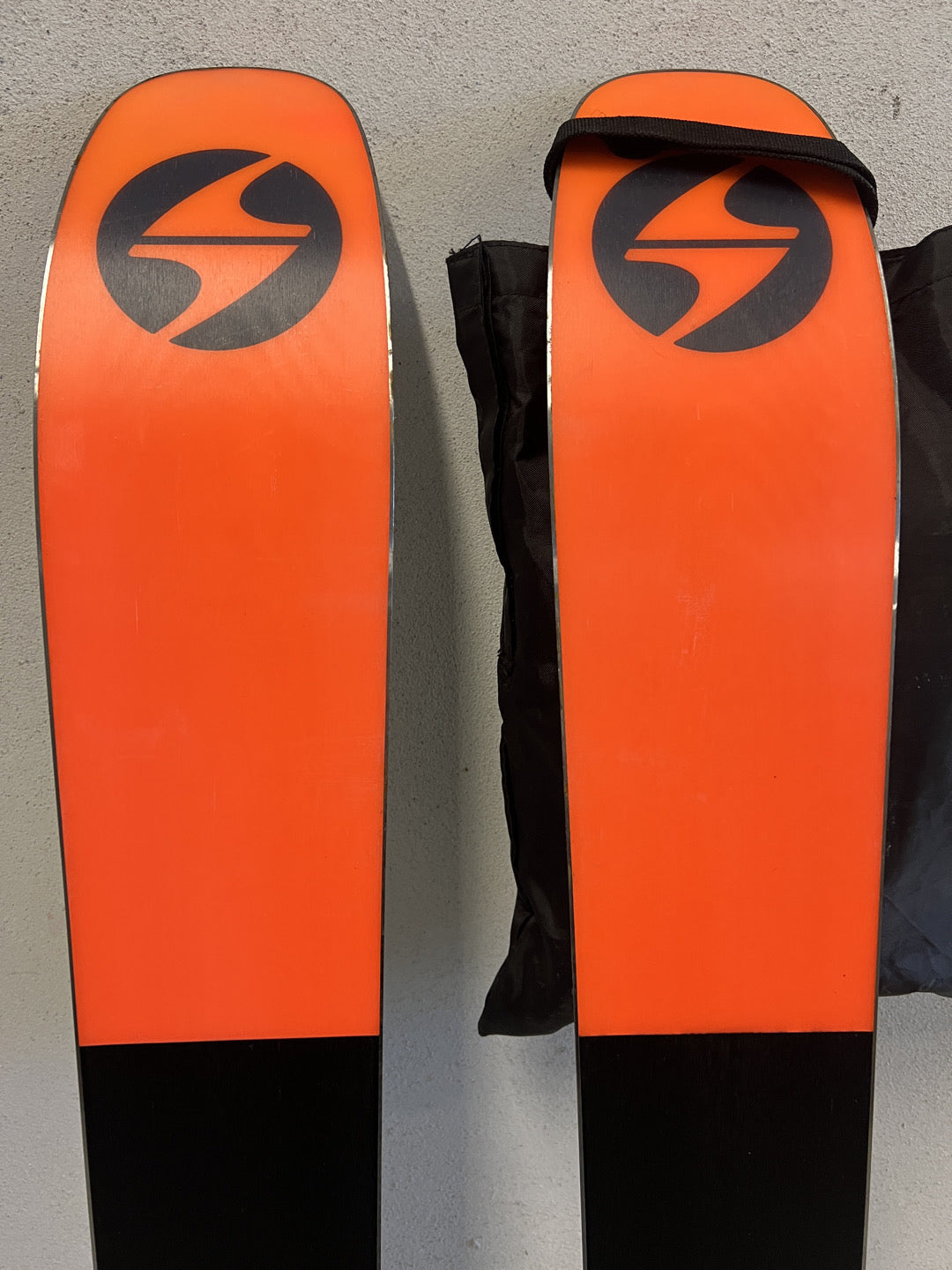 178cm Blizzard G085 Sci touring + attacchi + pelli