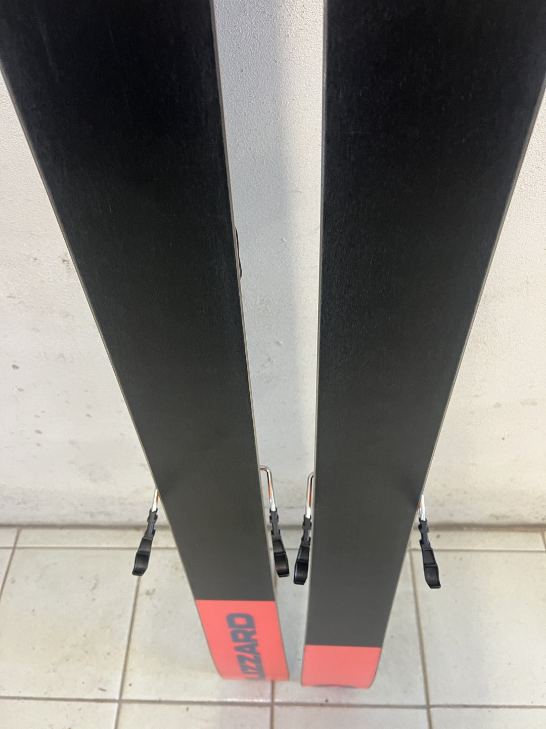 186cm Sci freeride Blizzard Rustler 10 r18.5 usato