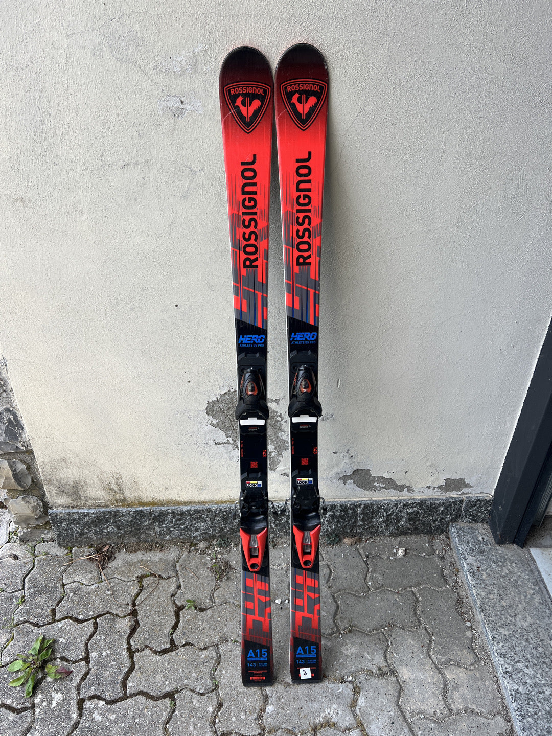 143cm sci Rossignol Hero FIS GSJ r15 usato 2025 N2