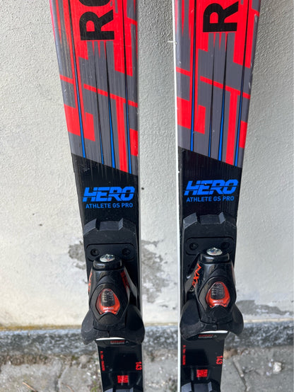143cm sci Rossignol Hero FIS GSJ r15 usato 2025 N2