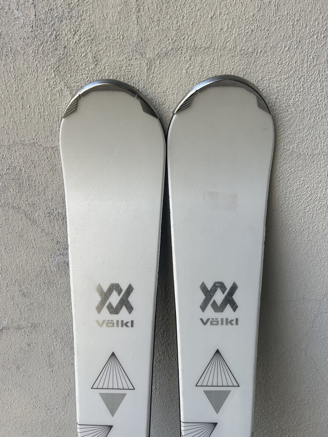 153cm sci Volkl Flair SC r12.4 usato