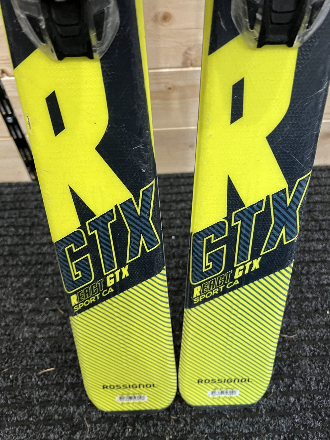 163cm sci Rossignol React RTX raggio 13m usati