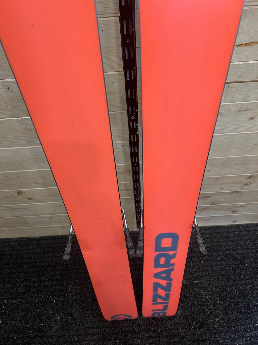 180cm Sci freeride Blizzard Hustle 11 r19 usato