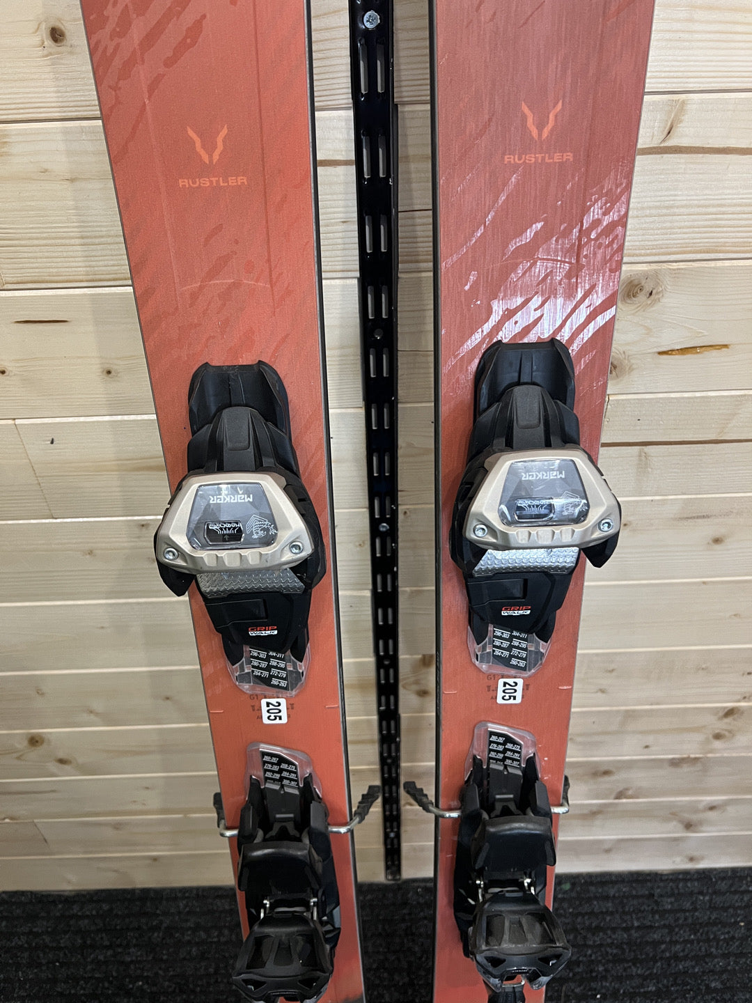 180cm Sci freeride Blizzard Rustler 9 r17 usato