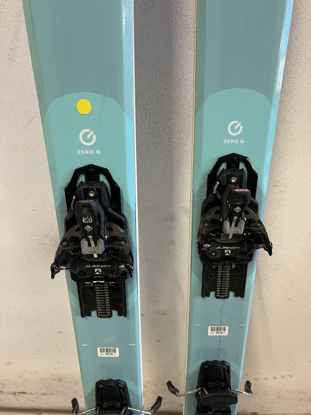 178cm Blizzard G095  Sci + attacchi + pelli (N3018