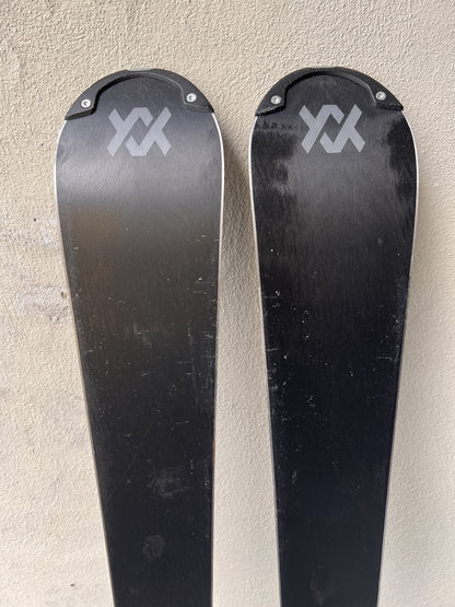 151cm sci Volkl Deacon X raggio 11.4m Test usati