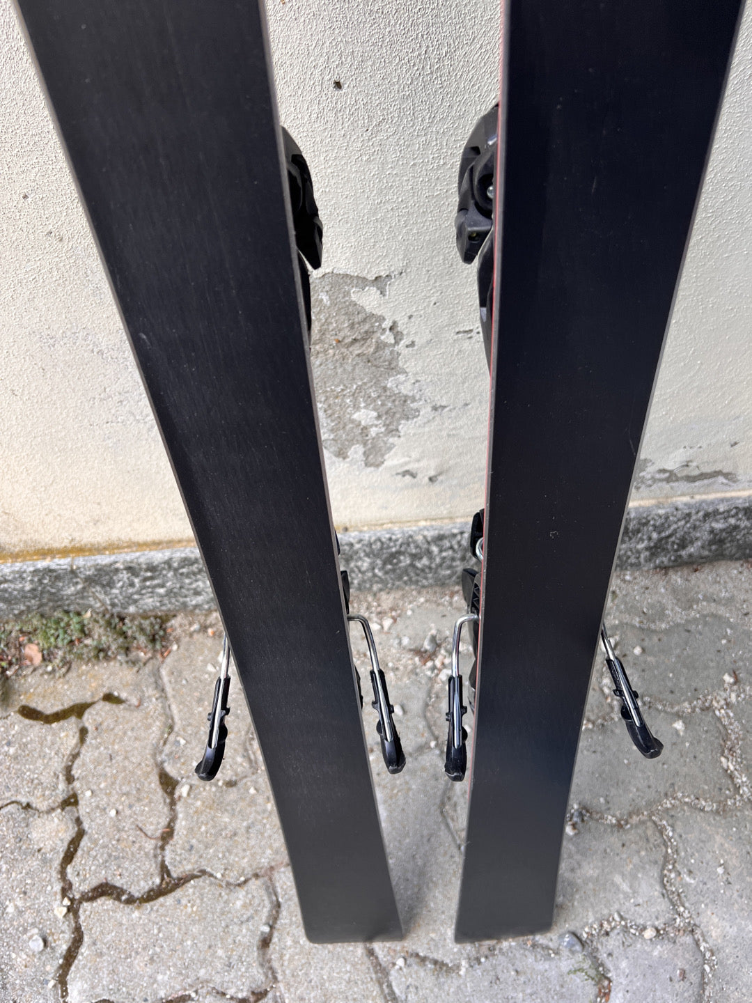 151cm sci Volkl Deacon X raggio 11.4m Test usati