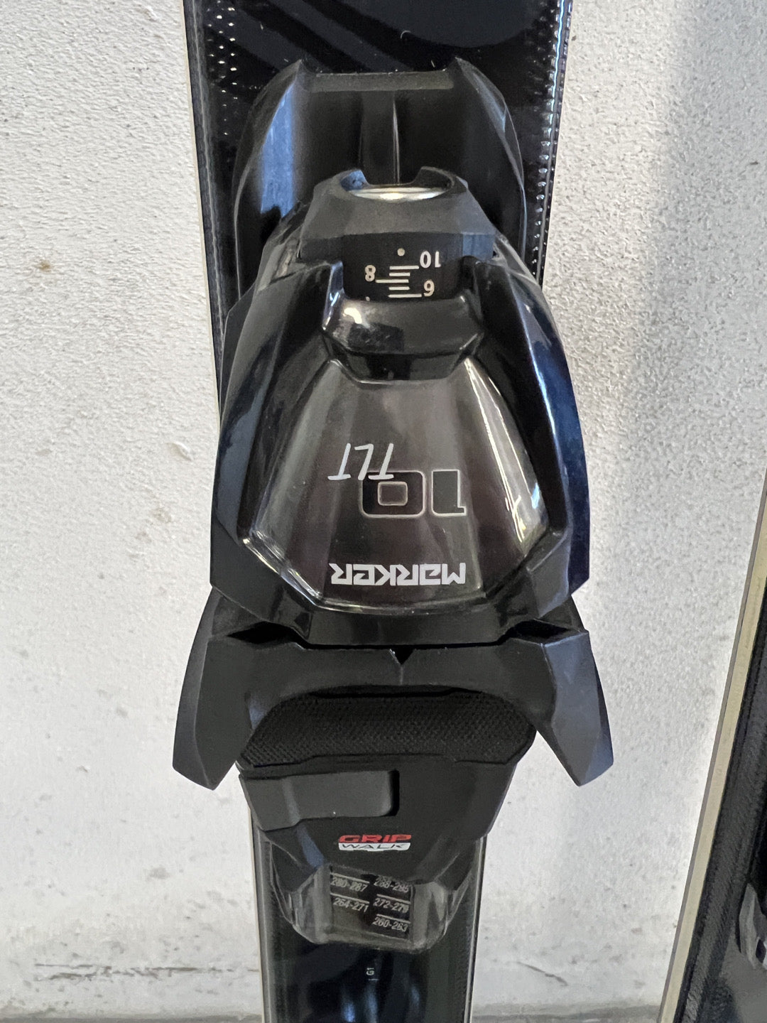 151cm sci Volkl Flair 72 r11.4 usato test