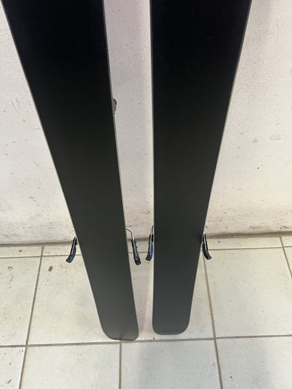 157cm Blizzard G095  Sci + attacchi + pelli (N0821