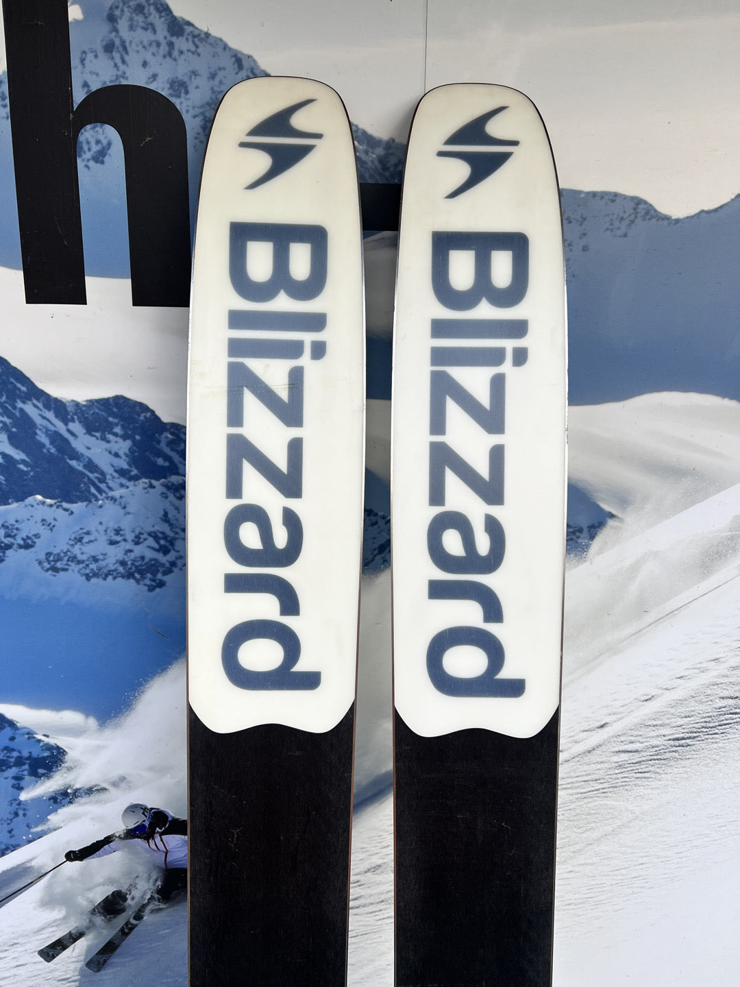 185cm Sci freeride Blizzard Bodacious 118 r27 usato