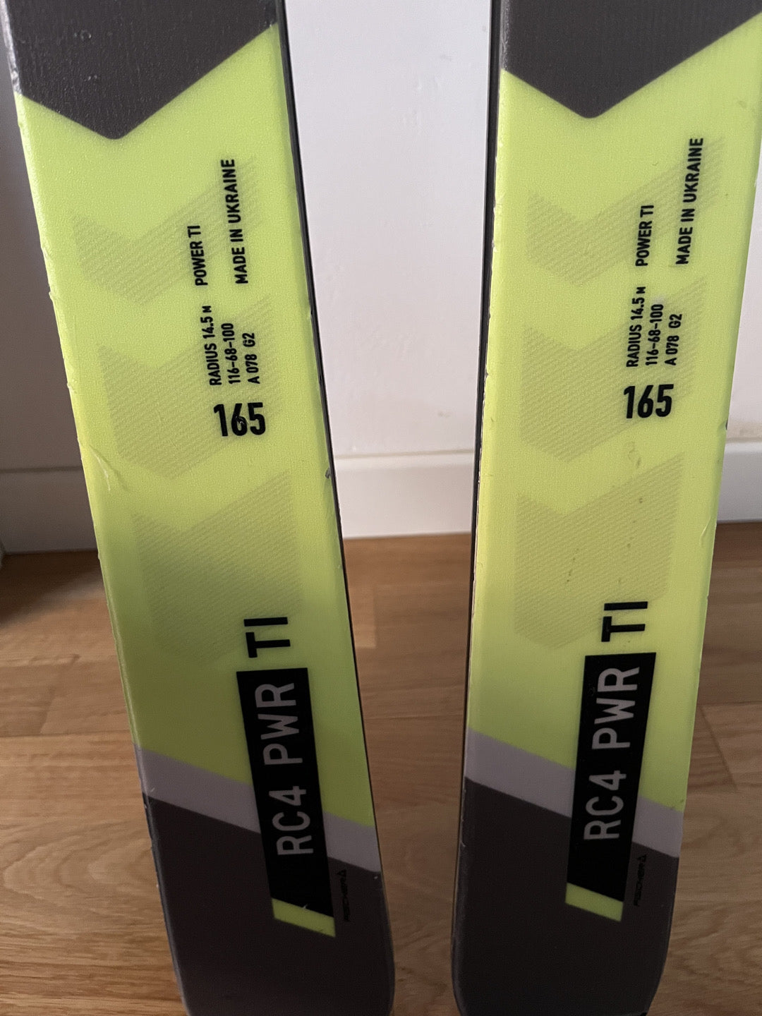 Sci Fischer RC4 PWR TI 165 cm r14.5 usati
