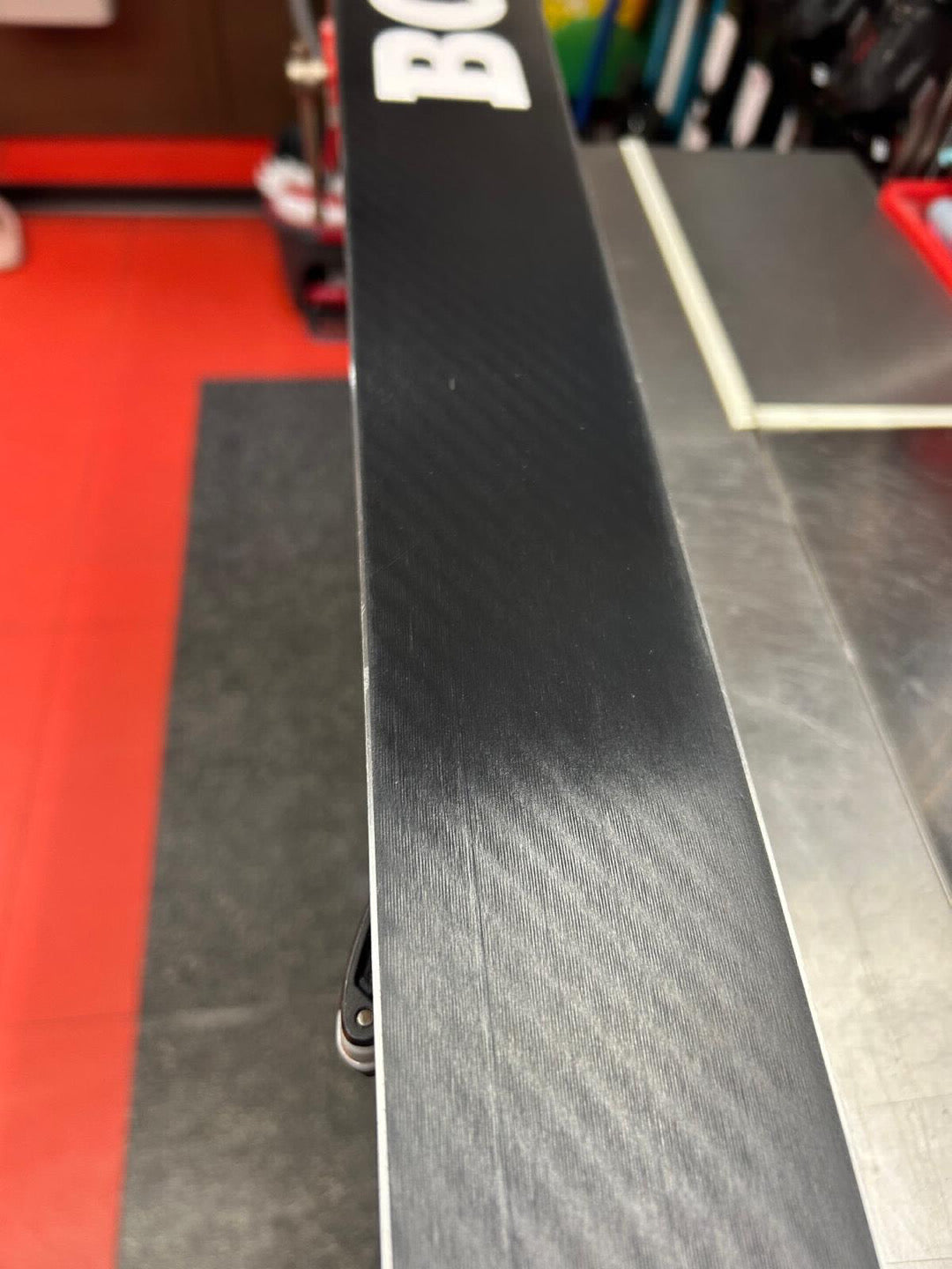 Sci Bomber Pro Carve cm 176 R=18 Usati