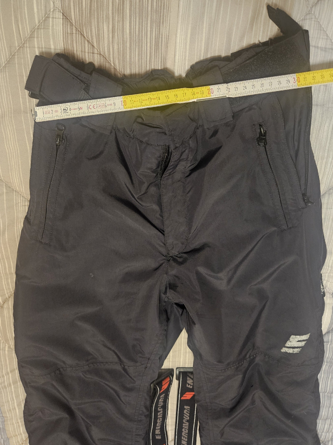 pantaloni Energiapura full zip 12 anni usato