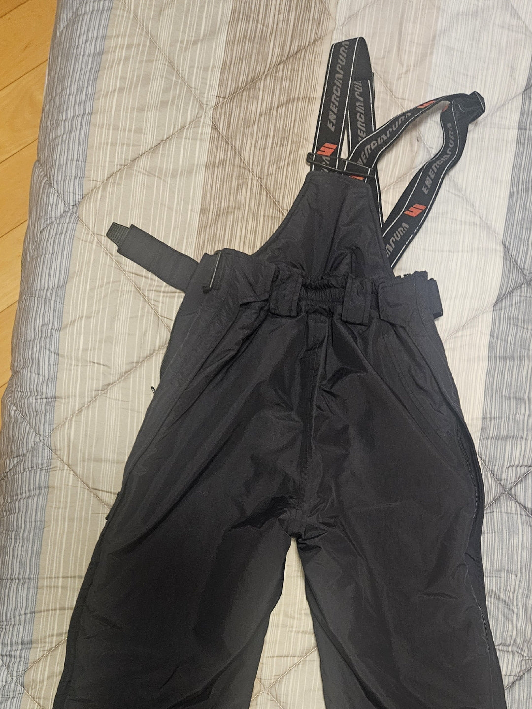 pantaloni Energiapura full zip 12 anni usato