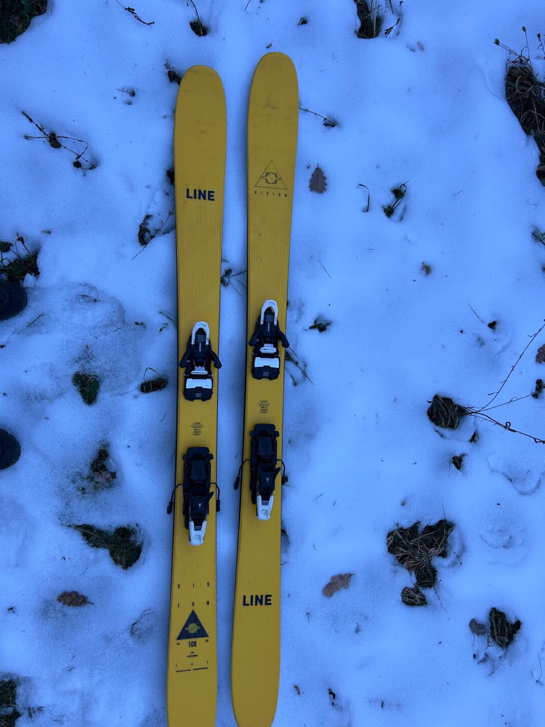 Sci Line vision 108 175cm r19 + attacco atomic shift + Pelli usati