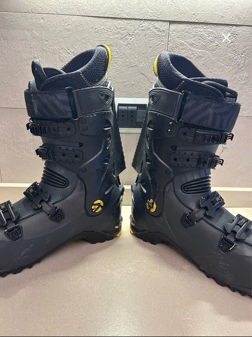Scarponi Scialpimismo LA SPORTIVA VEGA 28-28.5 usati