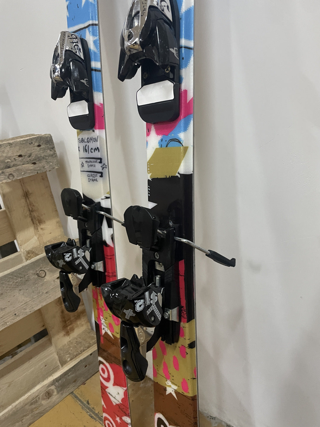 sci twin-tip Salomon Teneight Thruster 161cm usati