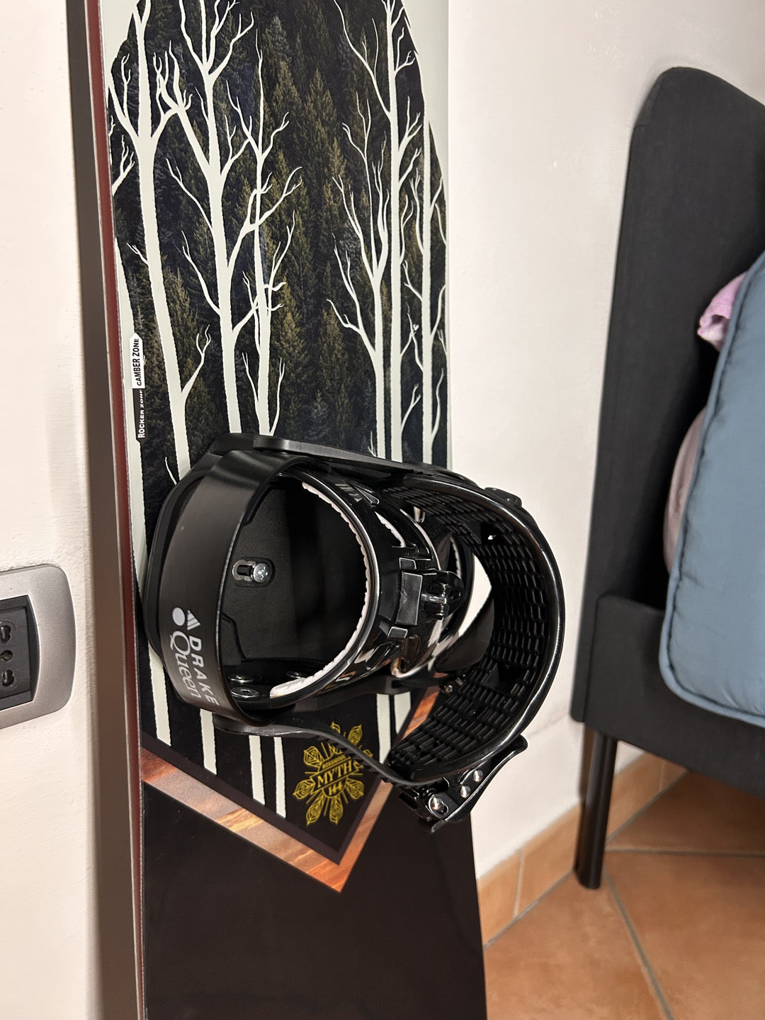 Vendo Snowboard Rossignol 148-150cm donna + attacchi Drake