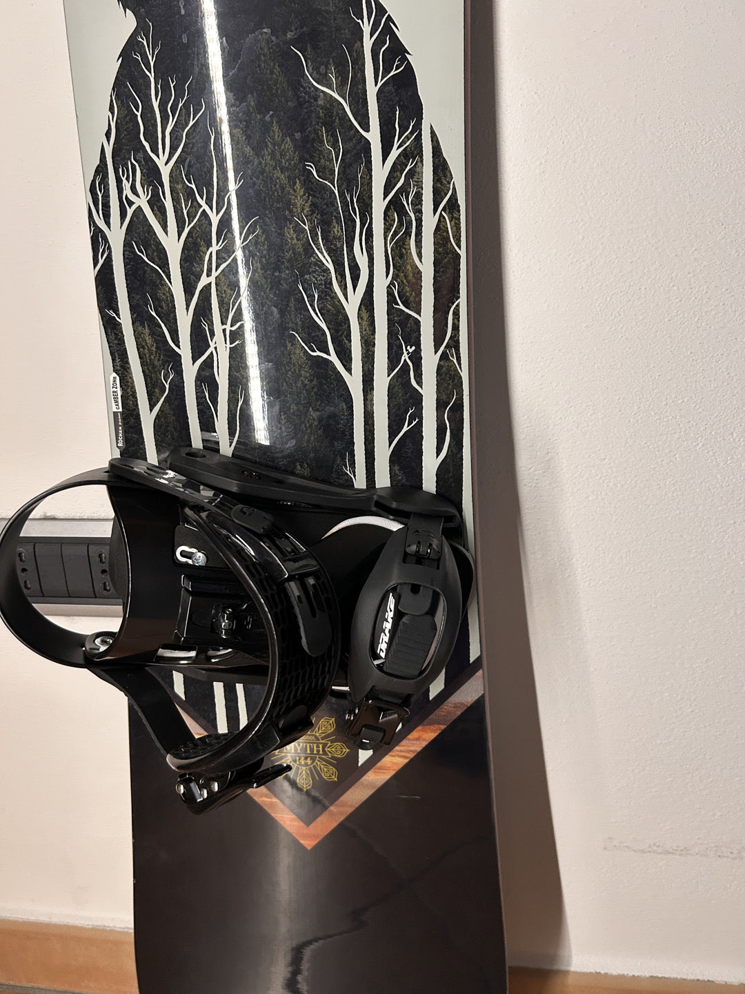 Vendo Snowboard Rossignol 148-150cm donna + attacchi Drake