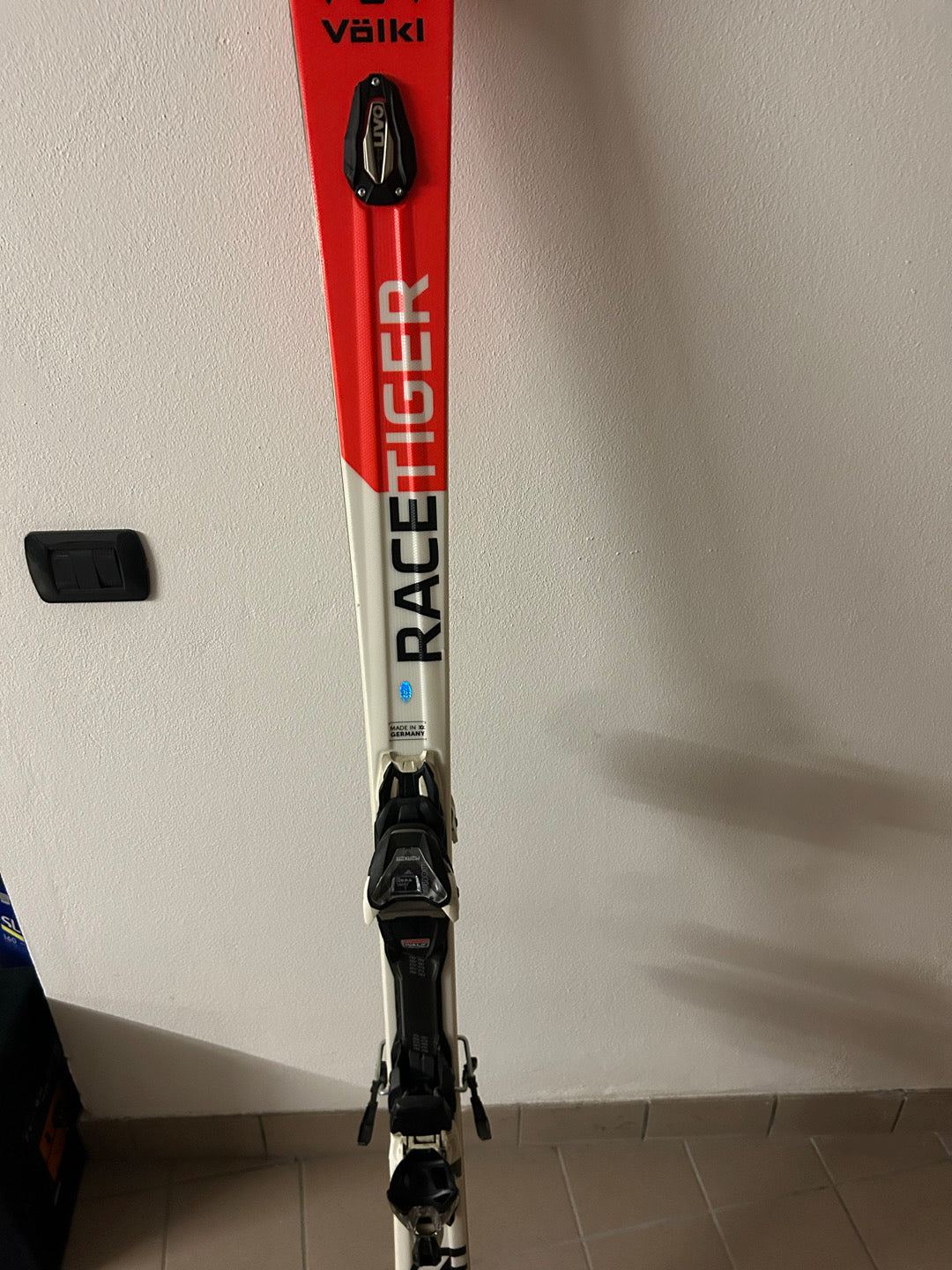 sci Volkl Racetiger 165cm r15.4 usati