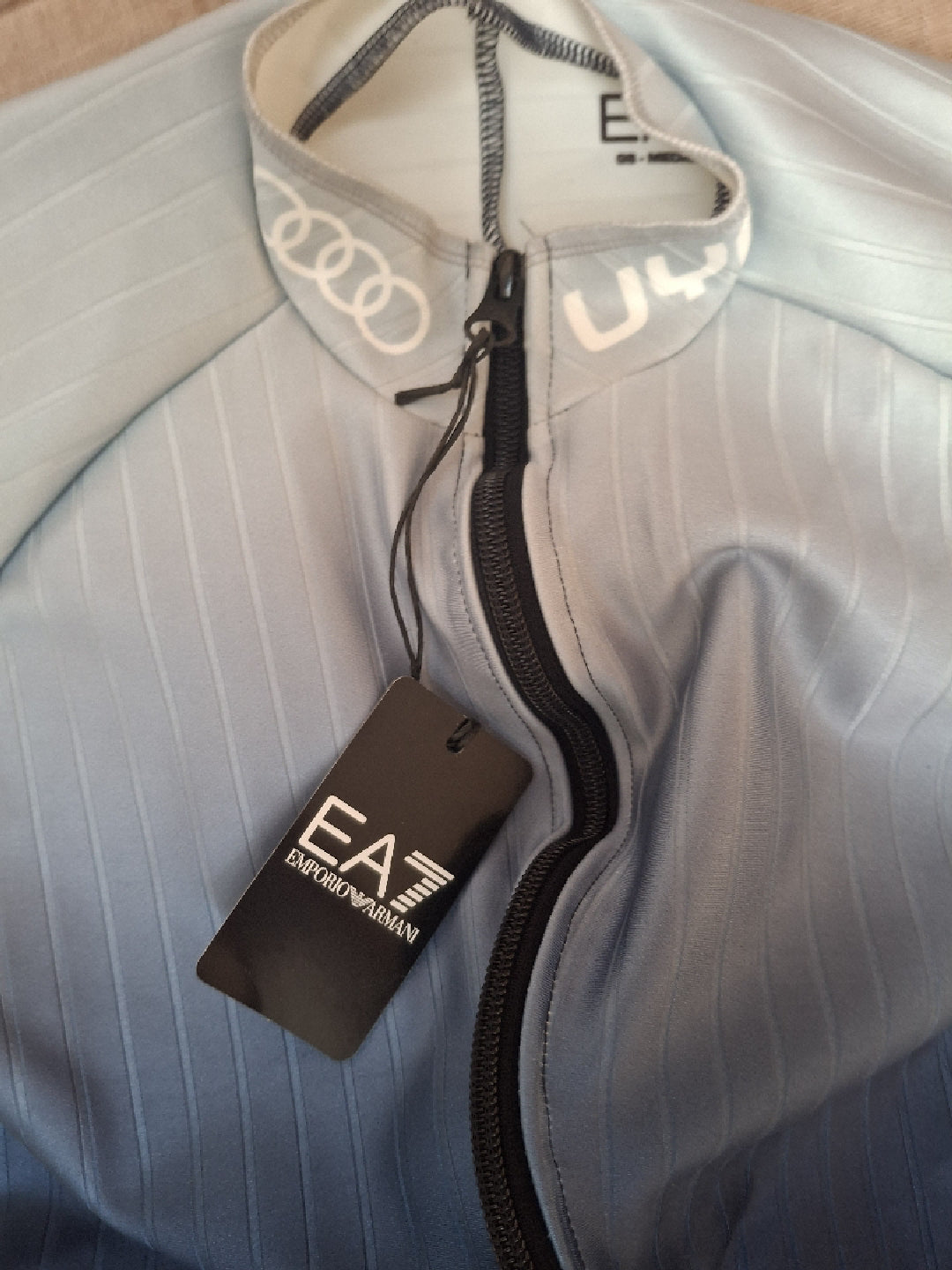 Tutina da gara della nazionale Italia EA7 tg M