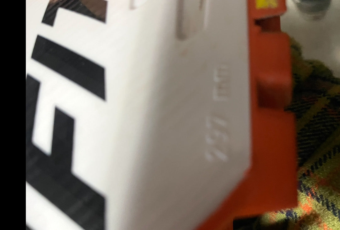 attrezzatura scialpinismo Dynafit (sci, pelli e scarponi) usati