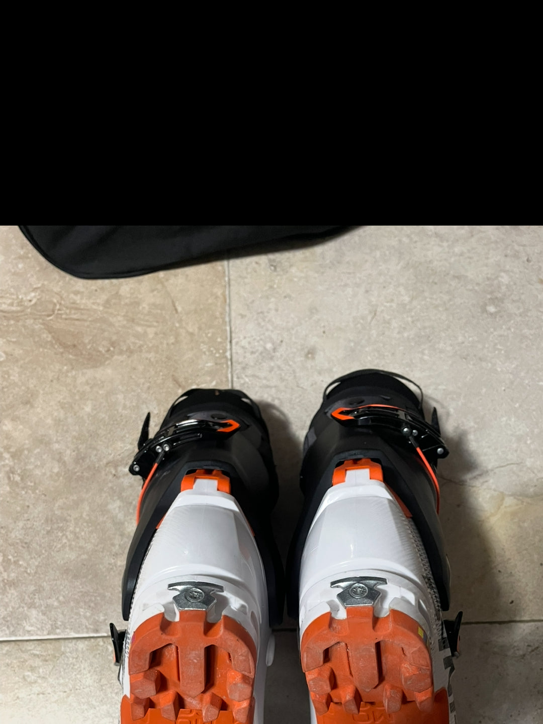 attrezzatura scialpinismo Dynafit (sci, pelli e scarponi) usati