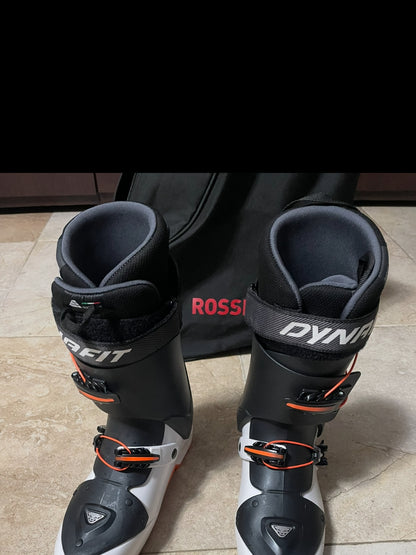 attrezzatura scialpinismo Dynafit (sci, pelli e scarponi) usati