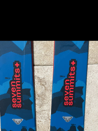 attrezzatura scialpinismo Dynafit (sci, pelli e scarponi) usati