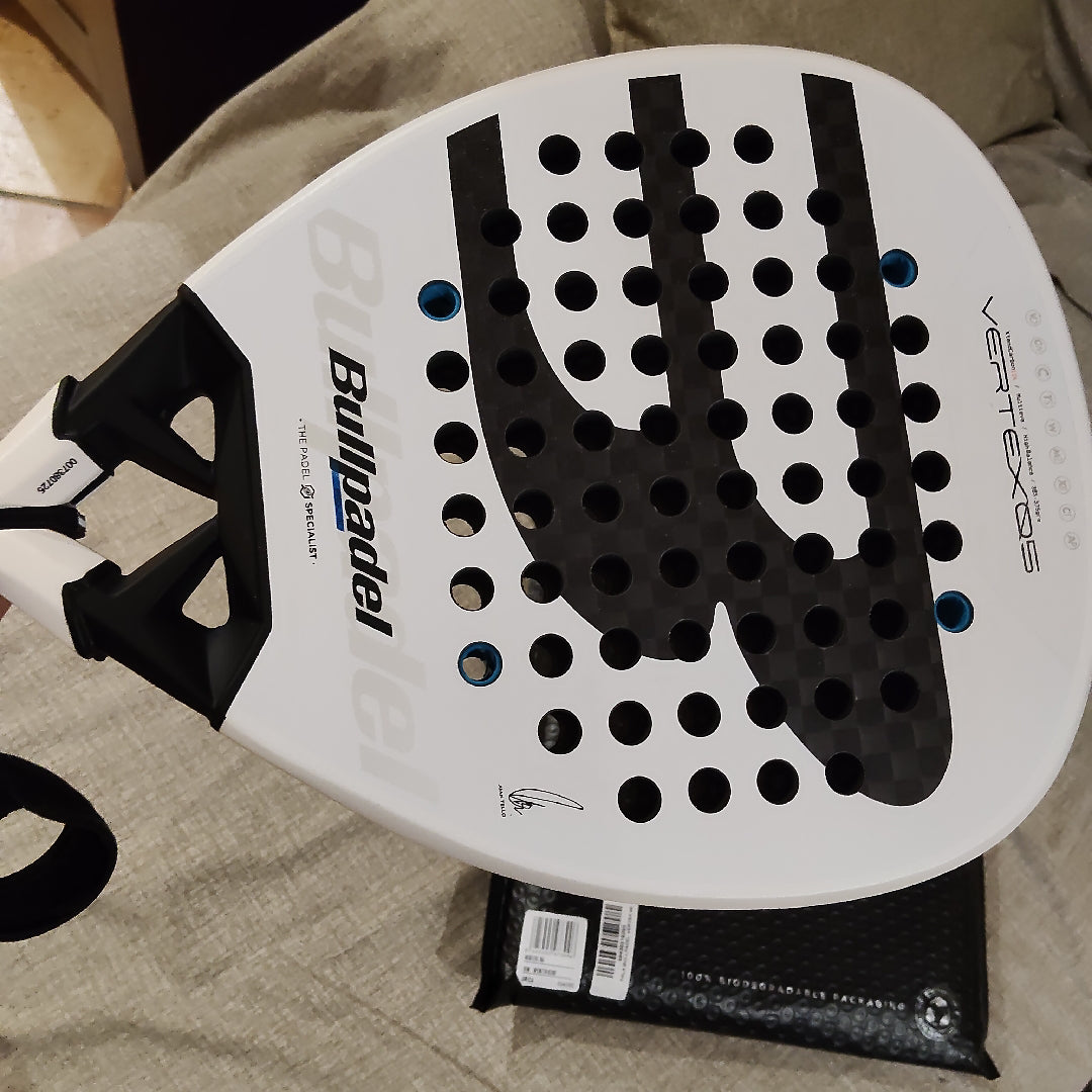 Racchetta padel VERTEX 05 2026 usata