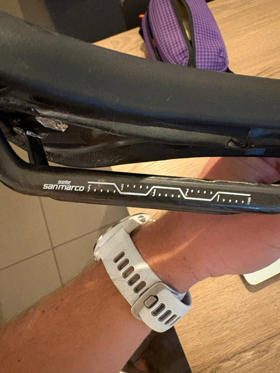 Sella bici da corsa Aspide CFX usata