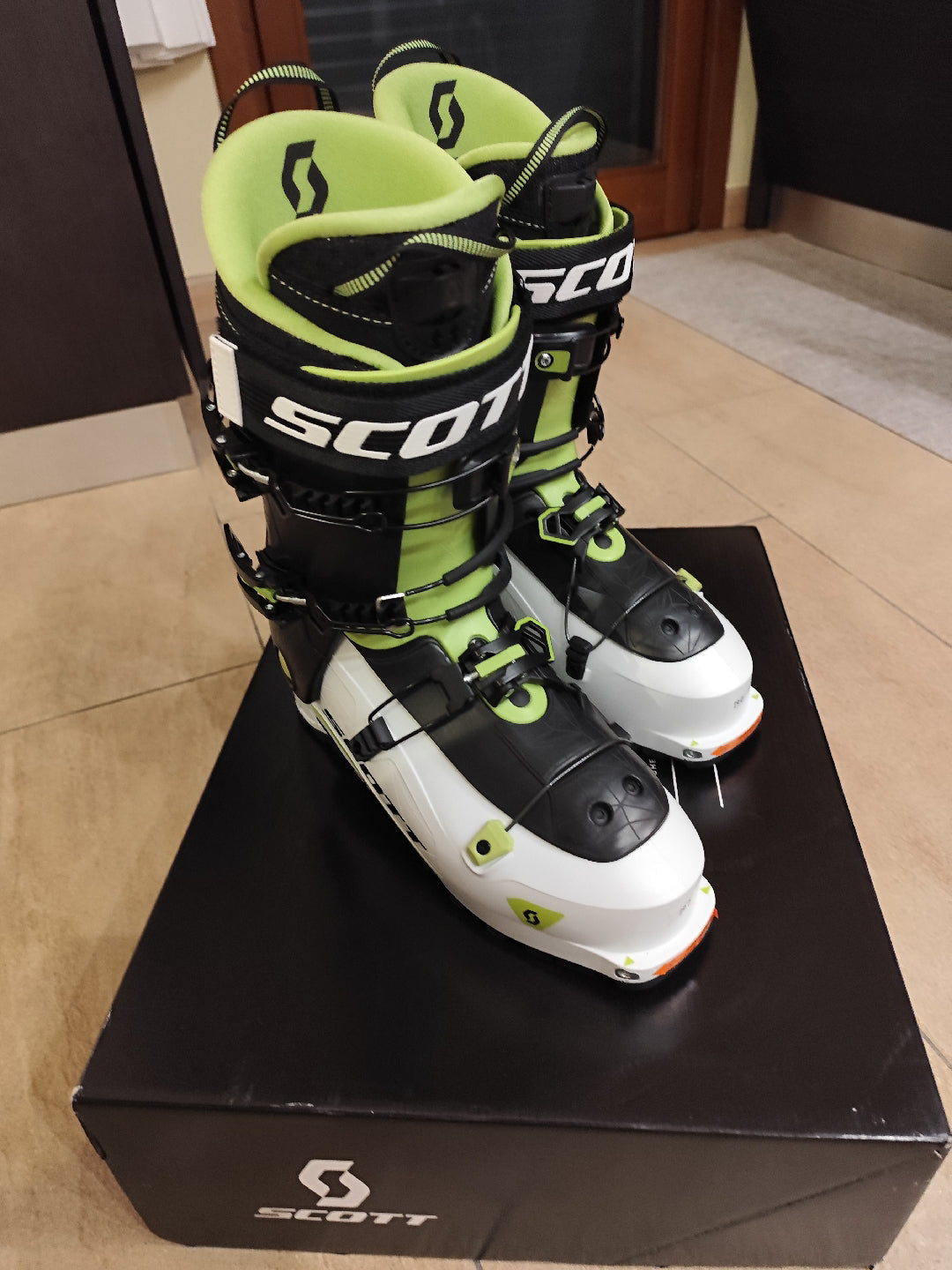 scarponi scialpinismo Scott Cosmos Tour tg. 29 nuovi