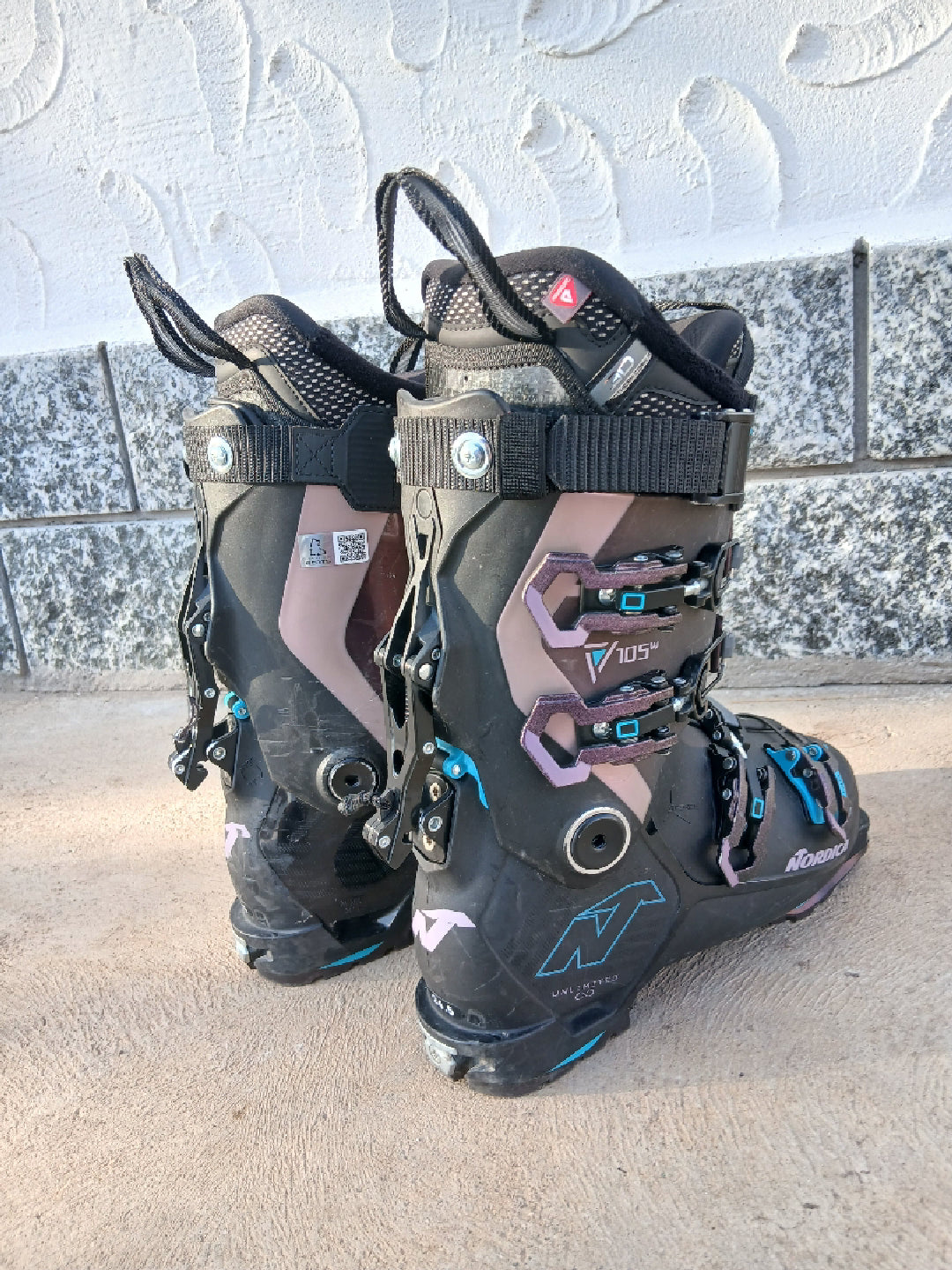 Scarponi sci Nordica Unlimited 105 DYN L99 W tg. 38 24.5cm usati