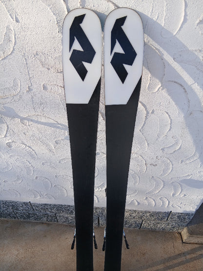 Sci Nordica Santa Ana 88 158 cm usati